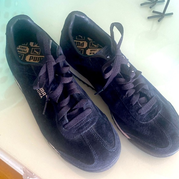 Brand new Puma Roma suede athletic shoes - Picture 1 of 5